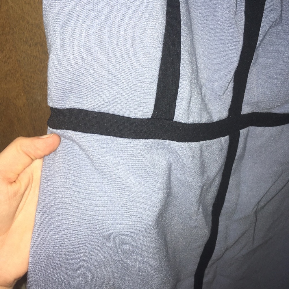 The limited blue and black dress - Picture 3 of 5